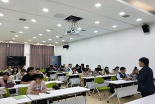 立足課堂 做實(shí)教研 徐州市經(jīng)開(kāi)區(qū)秋學(xué)期初中地理教師研訓(xùn)活動(dòng)在教師發(fā)展中心舉行